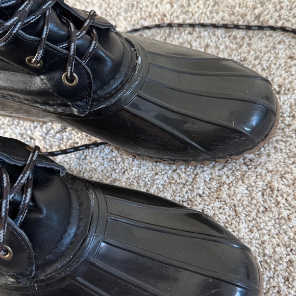 Black duck boots (rain boots) size 8 - Picture 2 of 7